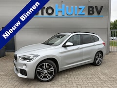 BMW X1 - xDrive25i High Executive M Sport Leer Panoramadak Trekhaak 19 inch Head-Up Display ACC Cam