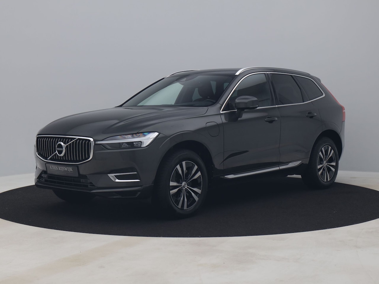 Volvo XC60 - 2.0 Recharge T6 AWD Business Pro | PANO | CAMERA | HUD | MEMORY | STOEL- EN STUURVERW. | T - AutoWereld.nl