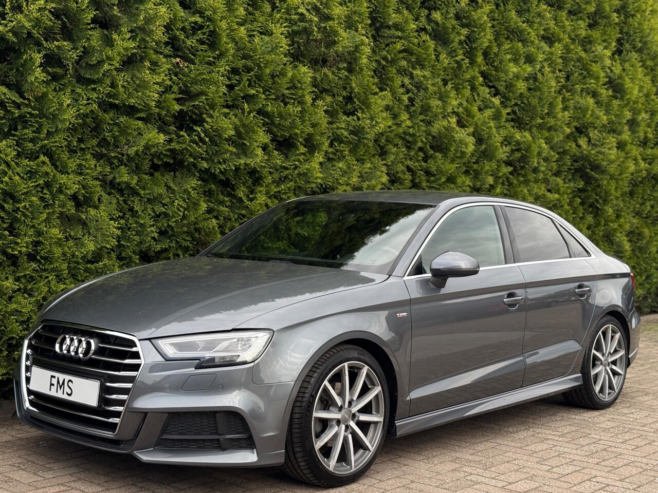 Audi A3 Limousine - 1.5 TFSI 3x S-Line CarPlay Camera - AutoWereld.nl