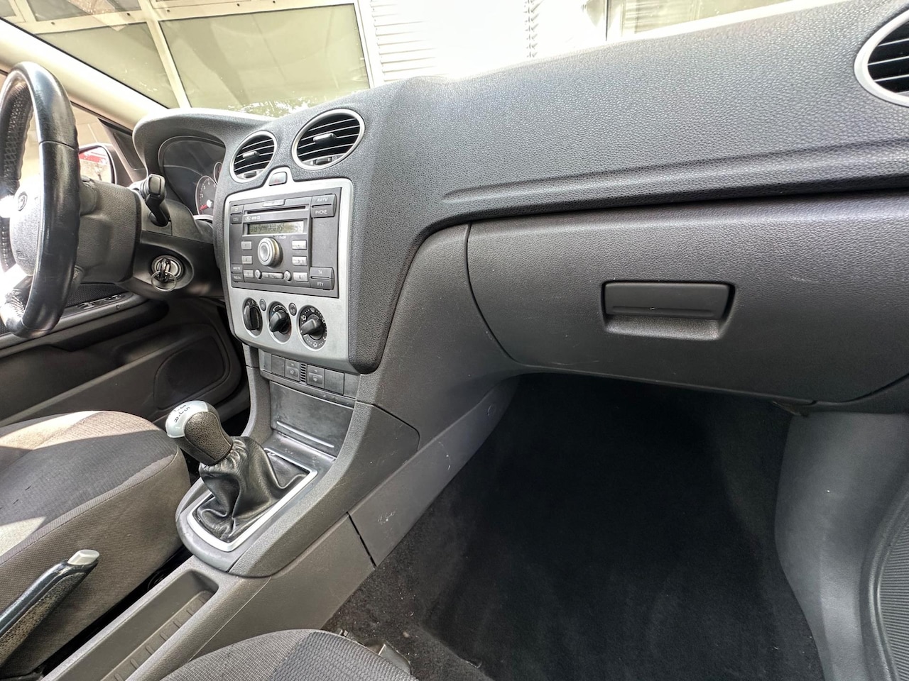 Ford Focus - 1.6-16V First Edition AIRCO CRUISE NW APK - AutoWereld.nl
