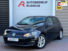 Volkswagen Golf - 1.0 TSI Connected Series Navi/Camera