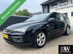 Ford Focus Wagon - 1.6-16V Ambiente Airco, trekhaak