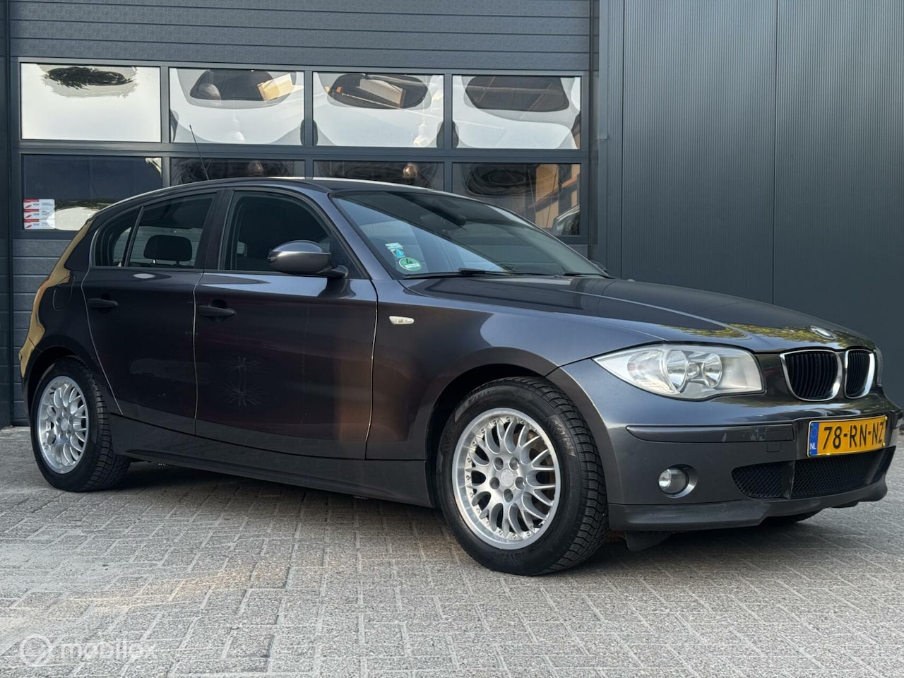 BMW 1-serie - 116i airco | afneembare trekhaak | - AutoWereld.nl