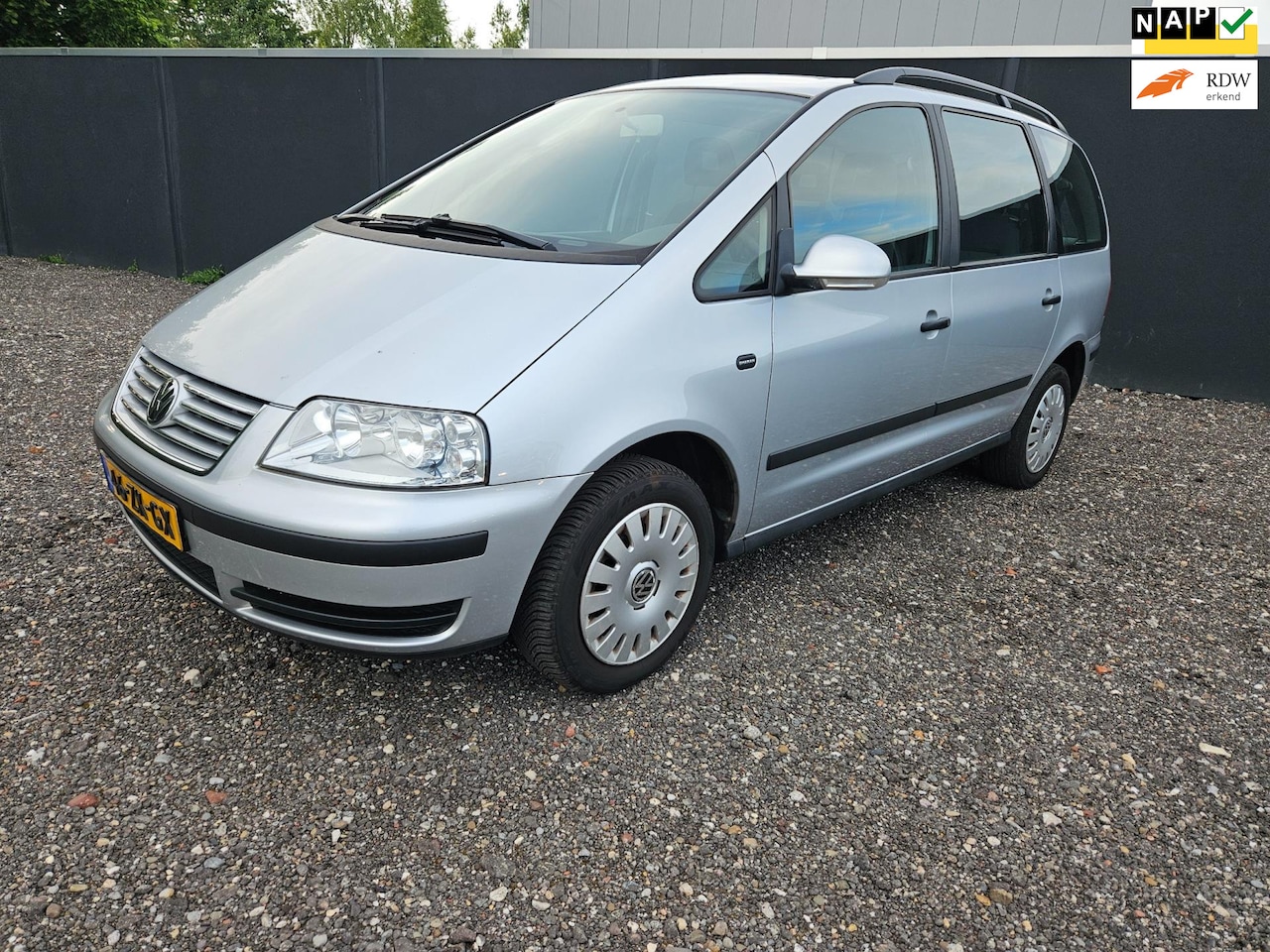 Volkswagen Sharan - 2.0 Trendline 7 PERSOONS/CLIMA/CRUISE/NAP - AutoWereld.nl