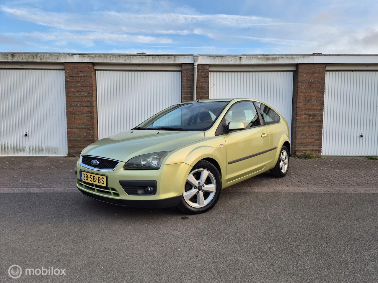 Ford Focus - 1.6-16V Futura / Origineel NL / Cruisecontrol - AutoWereld.nl