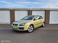 Ford Focus - 1.6-16V Futura / Origineel NL / Cruisecontrol