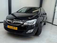Opel Astra - 1.4 Turbo Cosmo
