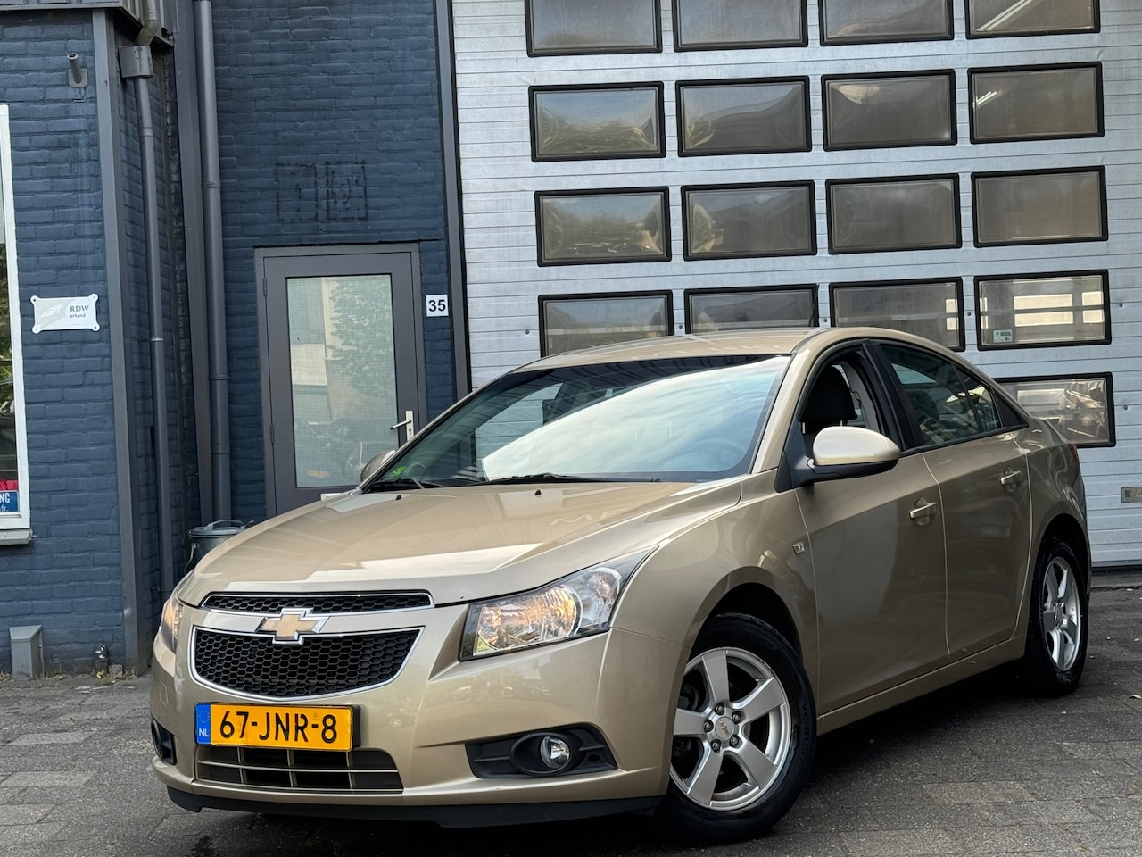 Chevrolet Cruze - 1.6 LS | Airco | Cruise | LMV | NW APK - AutoWereld.nl