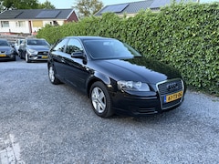 Audi A3 Sportback - 1.6 FSI Attraction Pro Line Business | Autom. Airco | Cruise Control | LMV | Radio / CD |