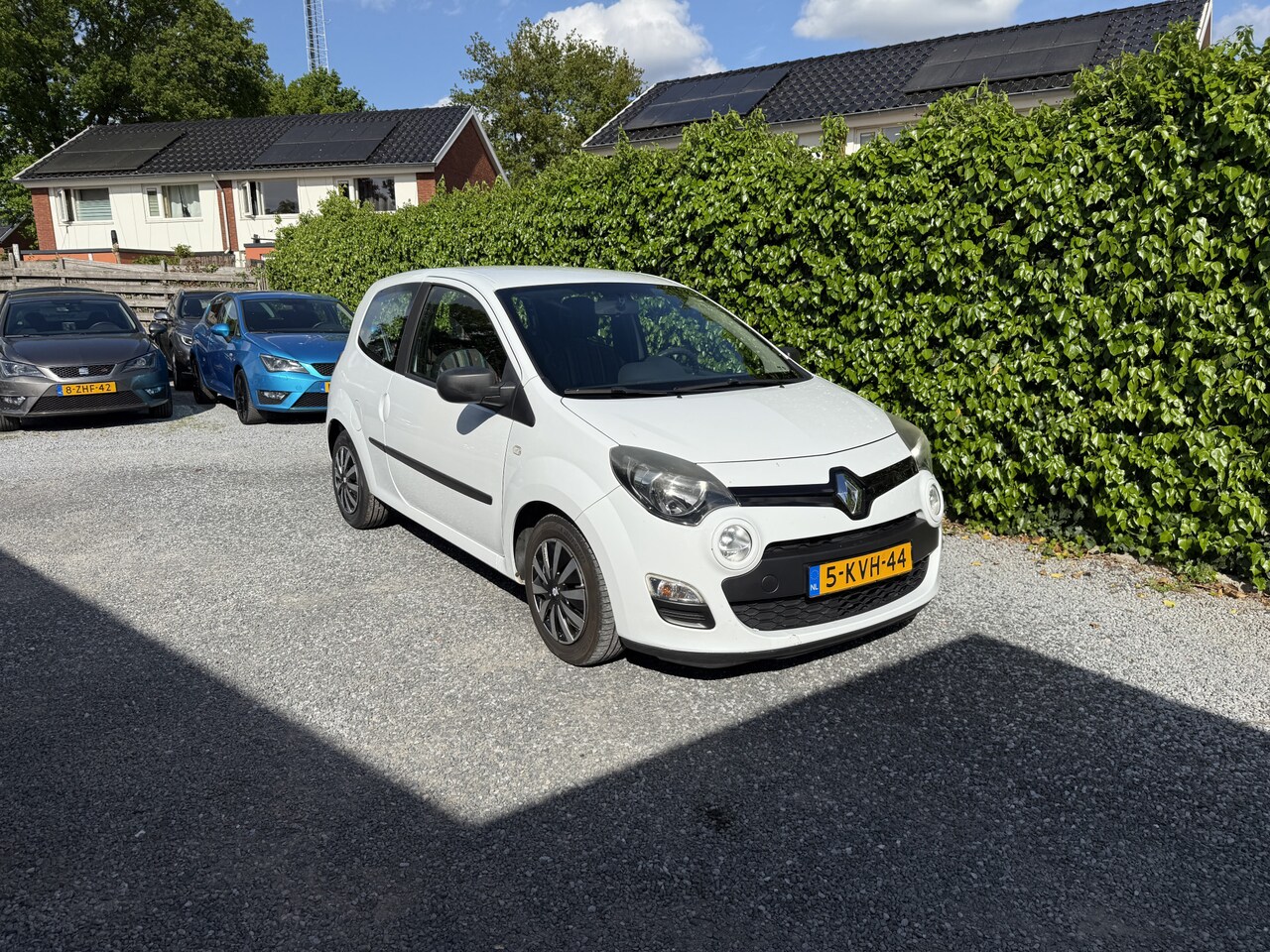 Renault Twingo - 1.2 16V Parisienne | Airco | Elekt. Ramen | Trekhaak | APK tot 24-04-2026! - AutoWereld.nl