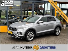 Volkswagen T-Roc - 1.5 TSI 150 pk DSG Life - adap cruise - park control