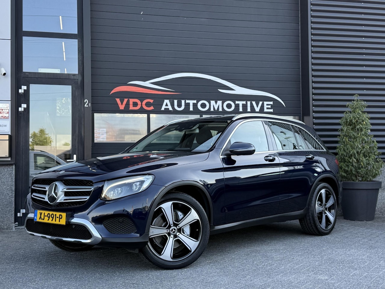 Mercedes-Benz GLC-klasse - 350 d 4M Luchtvering | Pano | Burmester | Keyless | Trekhaak | Distronic | Camera | Sfeerv - AutoWereld.nl