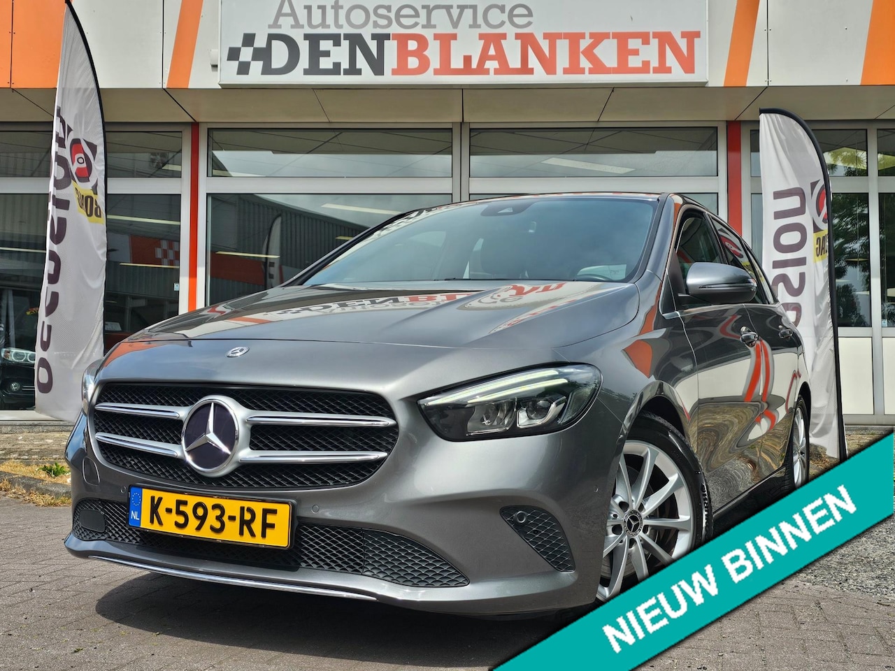 Mercedes-Benz B-klasse - 250 Premium Automaat BJ.2019 / Groot Navi / Half Leder / Clima / 17"Lmv / Trekhaak !! - AutoWereld.nl