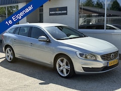 Volvo V60 - 1.5 T2 | 1e EIGENAAR | TREKHAAK | NL AUTO | XENON | STOELVERWARMING | DEAL. ONDH