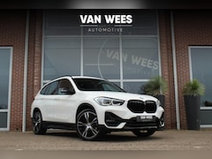 BMW X1 - xDrive25e F48 High Executive X-Line | 1e eigenaar | Dakraam | 19 inch | Trekhaak | Camera