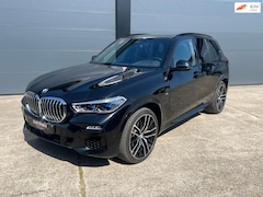 BMW X5 - XDrive45e M pakket / Panoramadak / Head-up / H&K / 360 camera