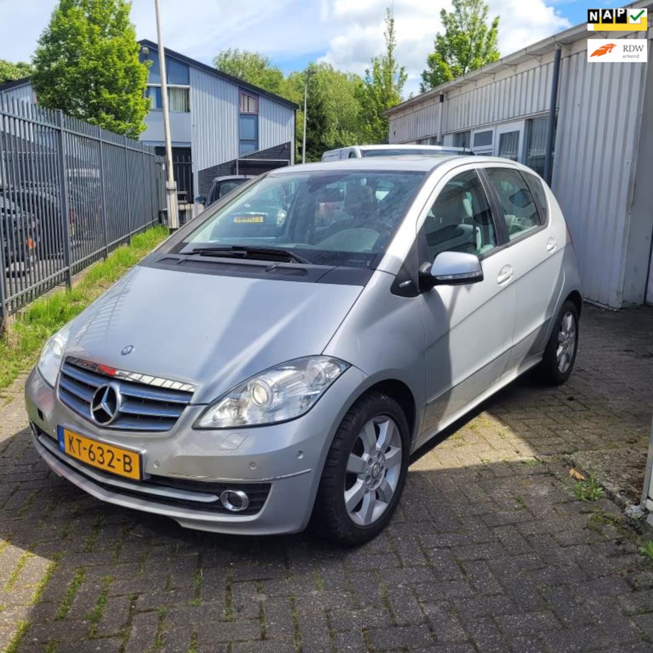 Mercedes-Benz A-klasse - 200 Elegance / Pano / Automaat / Transmissie storing! - AutoWereld.nl