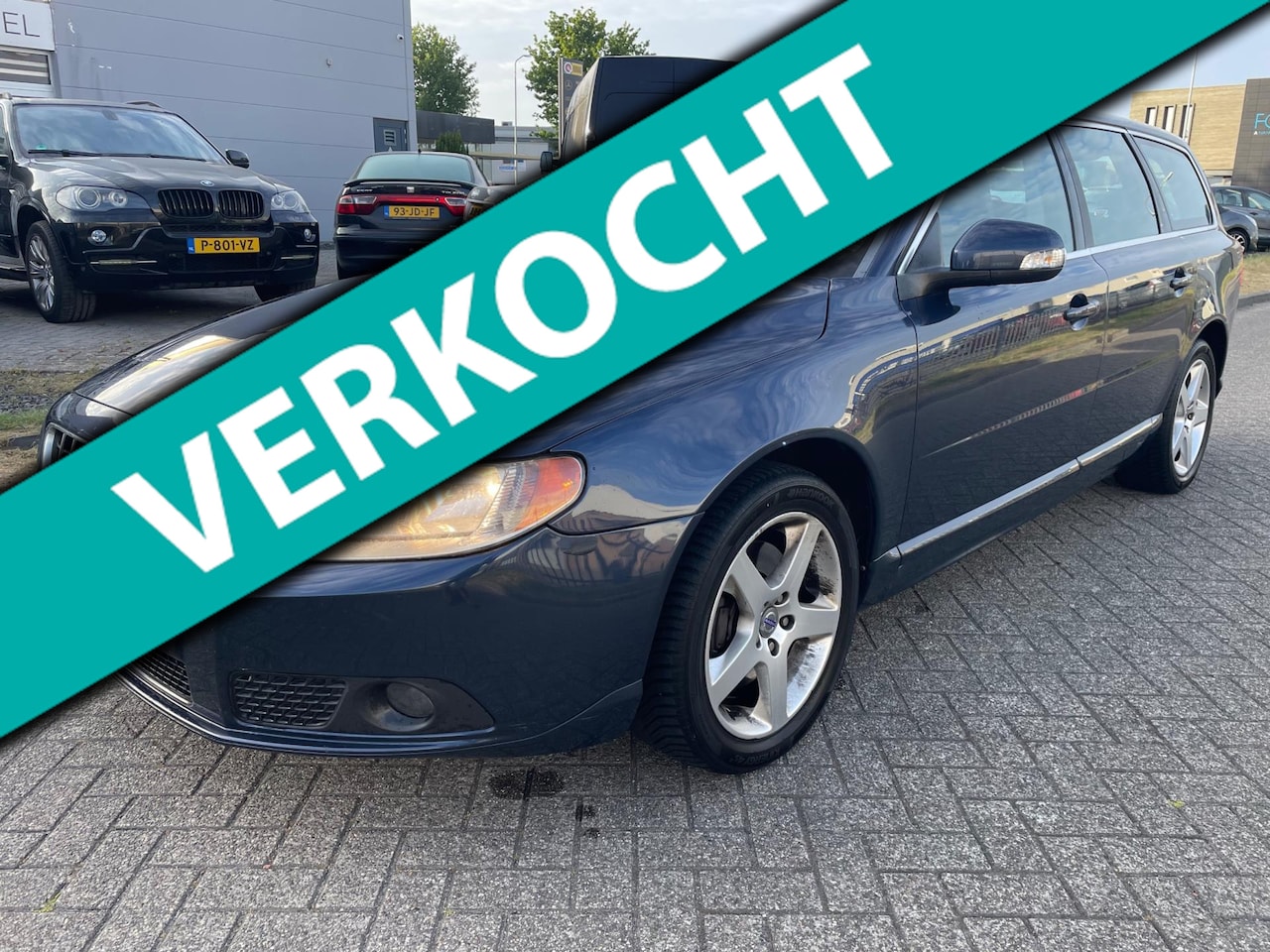 Volvo V70 - 2.4 D5 Summum 2.4 D5 Summum - AutoWereld.nl