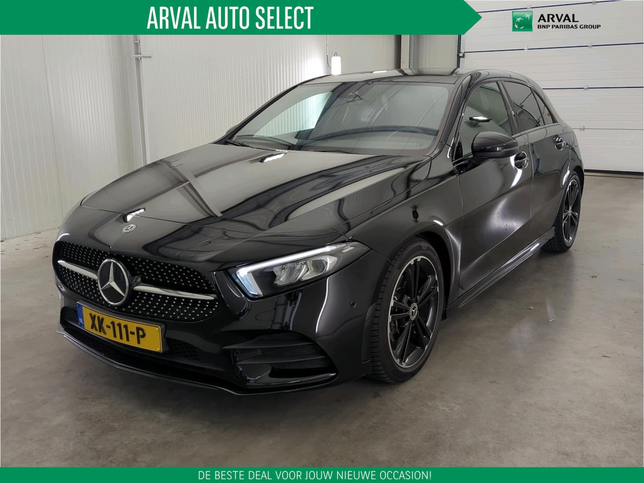 Mercedes-Benz A-klasse - 200 163pk Automaat Business Solution AMG Night Upgrade | Panoramadak | 18" | Apple CarPlay - AutoWereld.nl