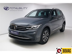 Volkswagen Tiguan - 1.5 TSI United Business 150 PK | Stoel-, Stuur-, en achterbankverwarming | IQ Led Light |