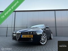 Alfa Romeo 159 Sportwagon - 2.2 JTS Business | NWE APK | Leer | Airco | NAP | LMV 19 inch