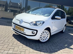 Volkswagen Up! - 1.0 high up VOL| NAVI | STLVRWRMING