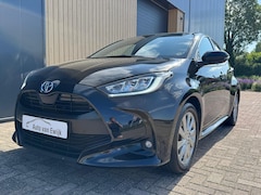Toyota Yaris - 1.5 Hybrid 116pk CVT Executive | Trekhaak | Stuur/stoelverwarming | HUD | ACC | Carplay |
