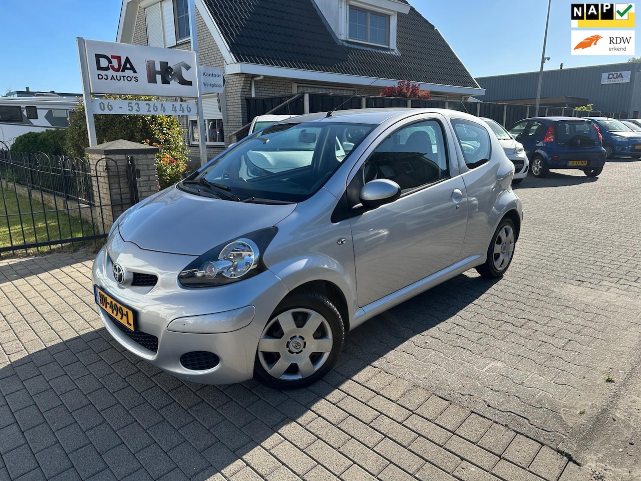 Toyota Aygo - 1.0-12V Comfort 1.0-12V Comfort - AutoWereld.nl