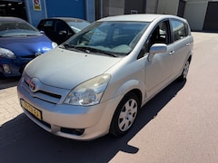 Toyota Verso - 1.8 VVT-i Sol 7prs. Automaat Airco APK jan-26 Leuke en ruime auto met NAP en boekjes