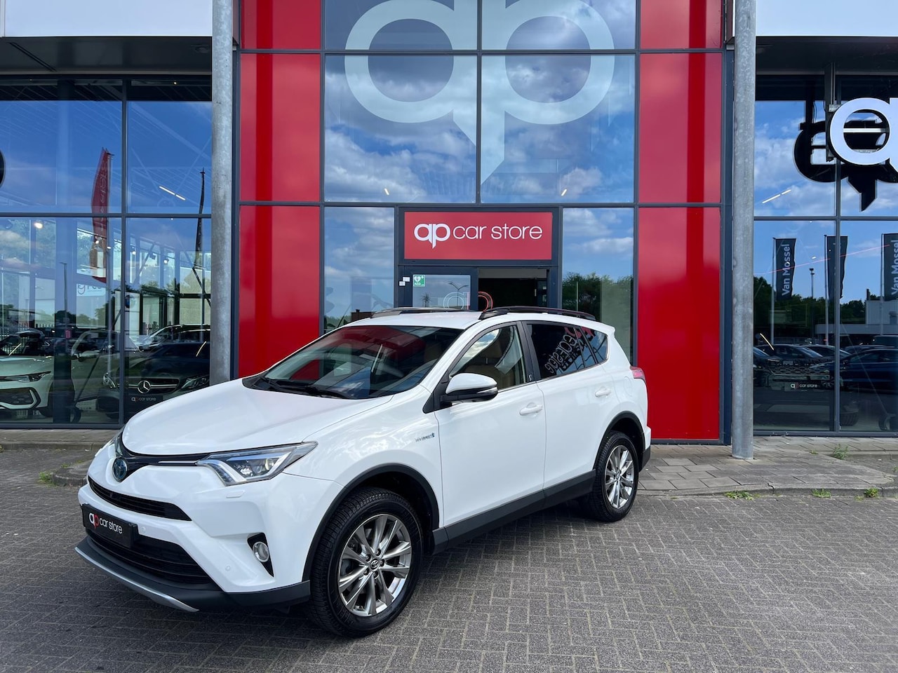 Toyota RAV4 - 2.5 Hybrid Executive 2.5 Hybrid Executive - AutoWereld.nl