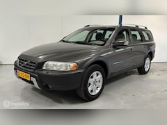Volvo XC70 - 2.5 T Summum LEER / NL-AUTO