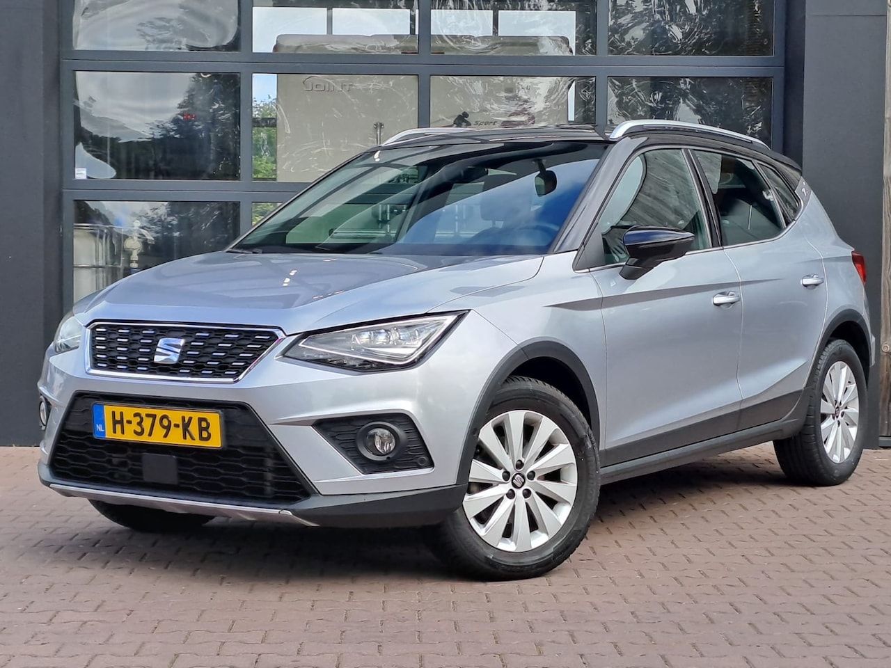 Seat Arona - 1.0 TSI Xcellence Business Intense | Clima | Trekhaak | Carplay | LED | Keyless | PDC | Fu - AutoWereld.nl