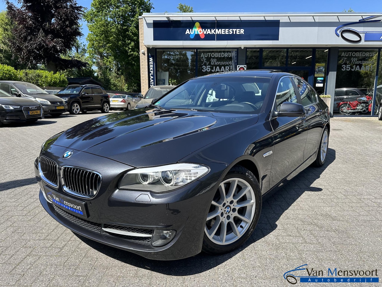 BMW 5-serie - 528i H6 258PK High Executive 116dKM!|Youngtimer!|Sportstoelen|Navi|Xenon|Schfdak|Trekhaak - AutoWereld.nl
