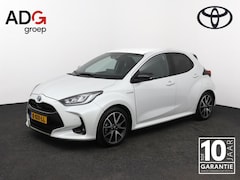 Toyota Yaris - 1.5 Hybrid Executive | Head up display | Parkeersensoren | Trekhaak | Leder / Stof bekledi