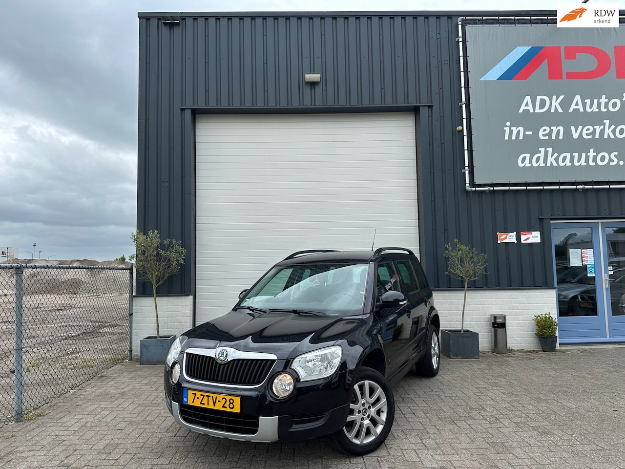 Skoda Yeti - 1.2 TSI Ambition AUTOMAAT/NAVI/CLIMA/STOELVERW/CRUISE/PDC - AutoWereld.nl
