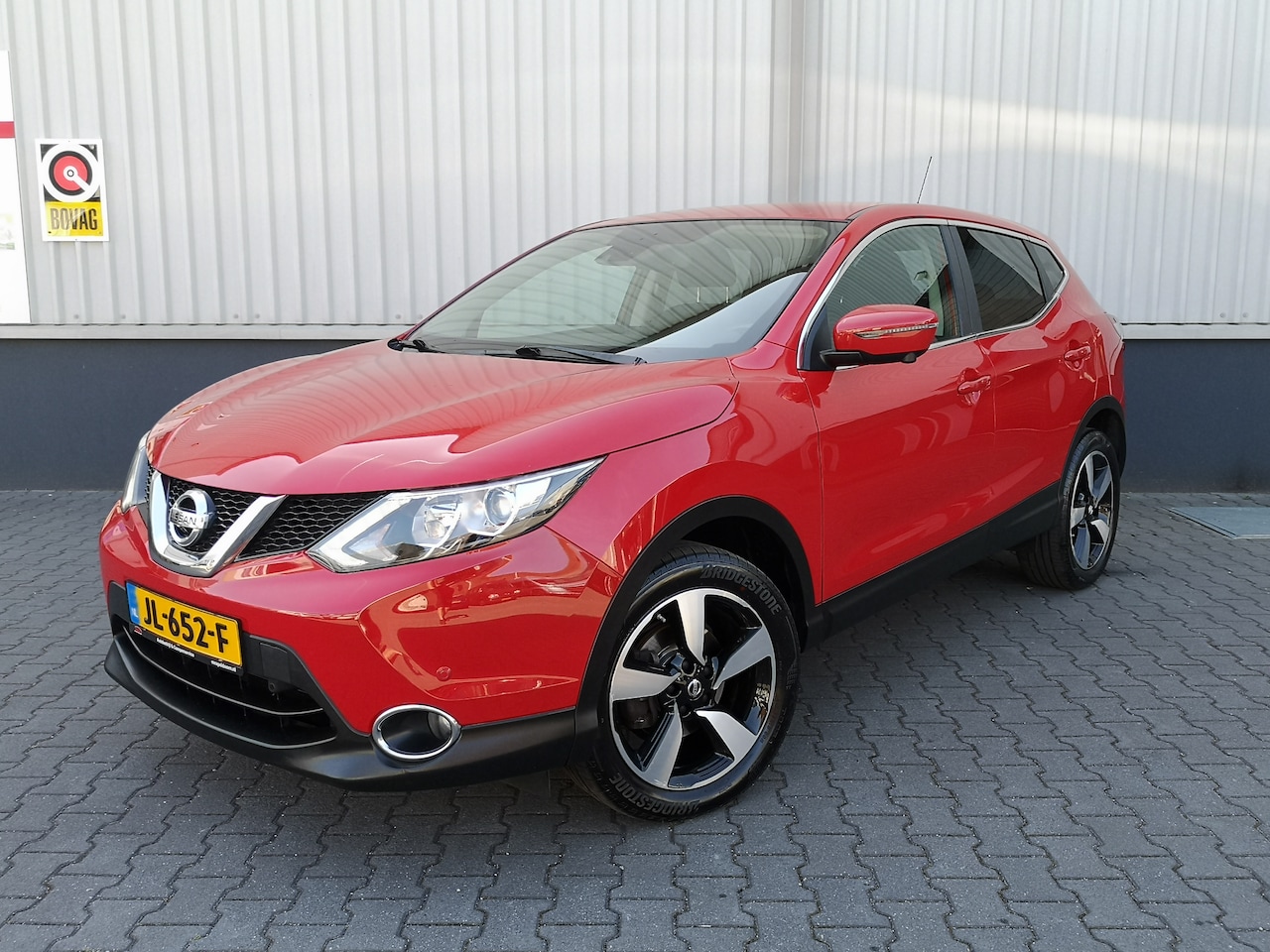 Nissan Qashqai - 1.2 N-Connecta | 360° Camera | Trekhaak | Navigatie - AutoWereld.nl