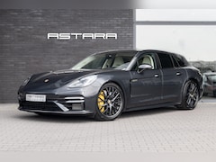 Porsche Panamera Sport Turismo - 4.0 Turbo S E-Hybrid | Vulkaangrijs | Marsala