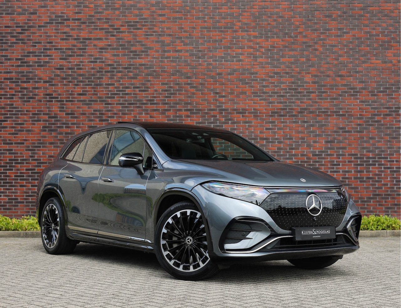 Mercedes-Benz EQS SUV - 450 4MATIC AMG Line 118 kWh *Vierwielsturing*Pano* - AutoWereld.nl