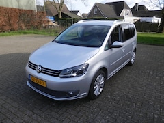 Volkswagen Touran - 1.2 TSI Highline BlueMotion airco navi