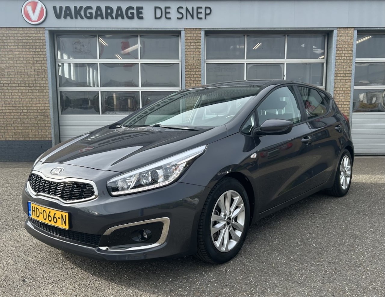 Kia Cee'd - 1.6 GDI First Ed. - AutoWereld.nl