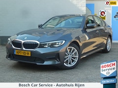 BMW 3-serie - 330e High Executive|Sportstoelen|Camera|Live-Cockpit-Pro|Park-Assist|Active-Guard-Plus|HiF