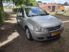 Opel Corsa - 1.4-16V Silverline