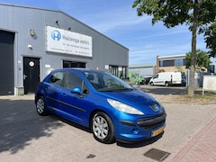 Peugeot 207 - 1.4-16V Color-line