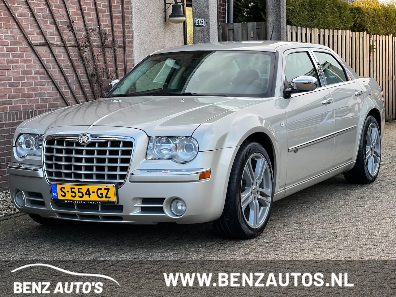 Chrysler 300C - 3.5 V6 Youngtimer/Xenon/Fox Uitlaat - AutoWereld.nl