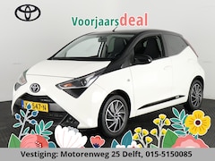 Toyota Aygo - 1.0 VVT-i X-PLAY AUTOMAAT BI-TONE AIRCO. CAMERA. GARANTIE TOT 4-2029