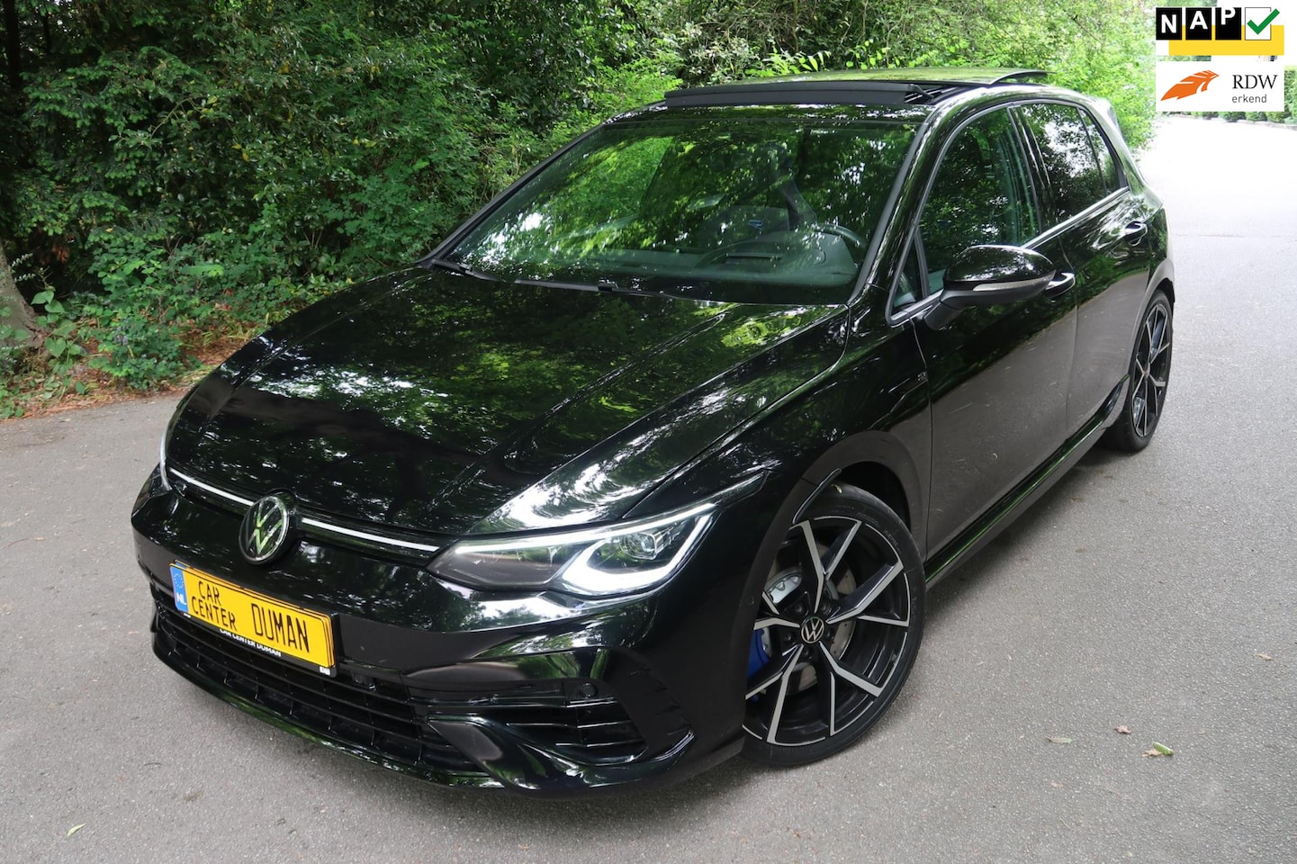 Volkswagen Golf - 2.0 TSI R 4Motion Performance Full Option Akrapovic Pano Leer HK HUD - AutoWereld.nl
