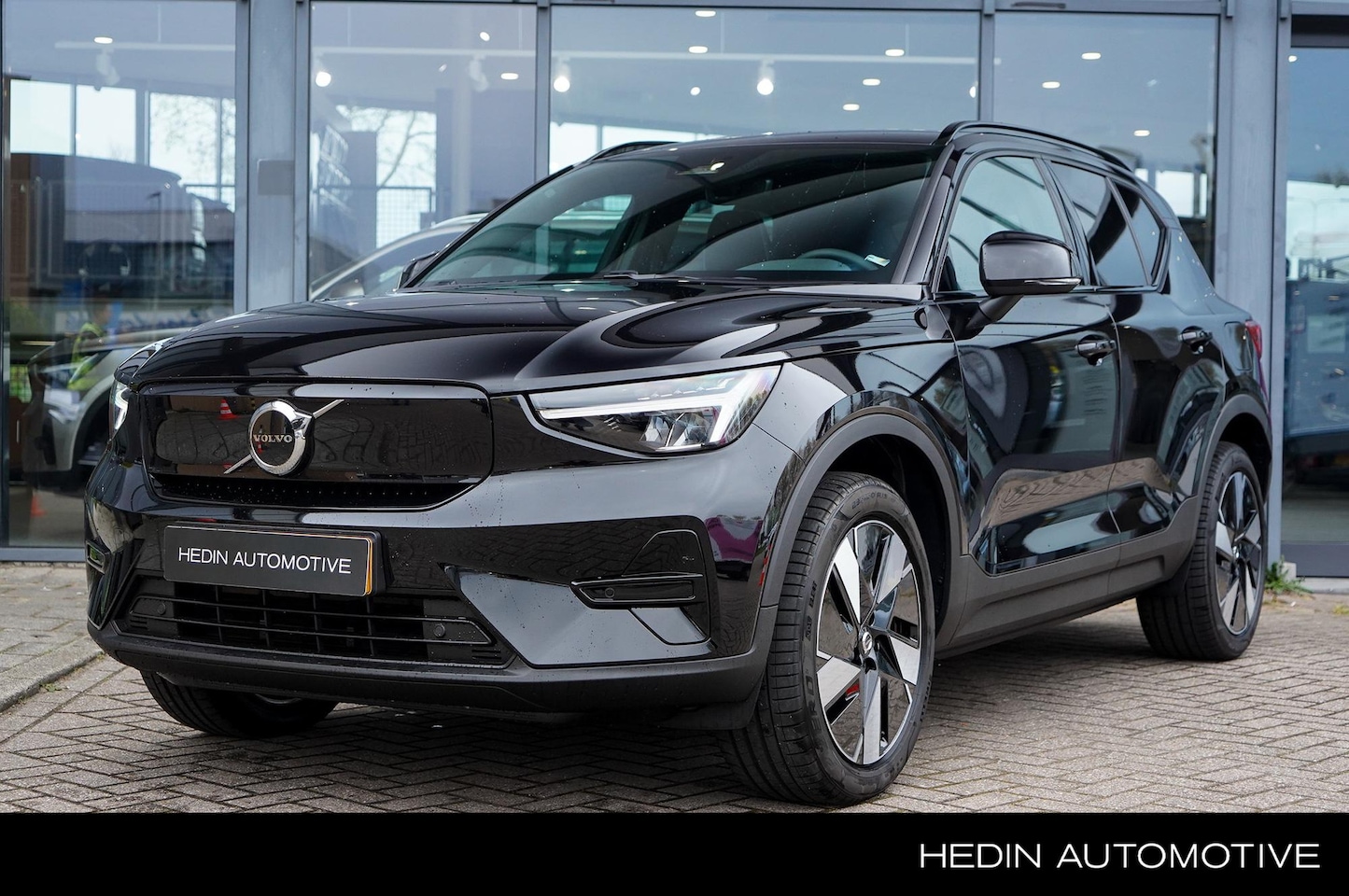 Volvo EX40 - Single Motor Extended Range Plus 82 kWh | Adaptieve Cruise + Pilot Assist | Stoel & Stuurv - AutoWereld.nl