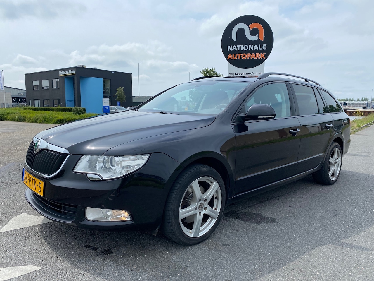 Skoda Superb Combi - 1.8 TSI Comfort Business Line* Airco * Export & Handel Only! - AutoWereld.nl