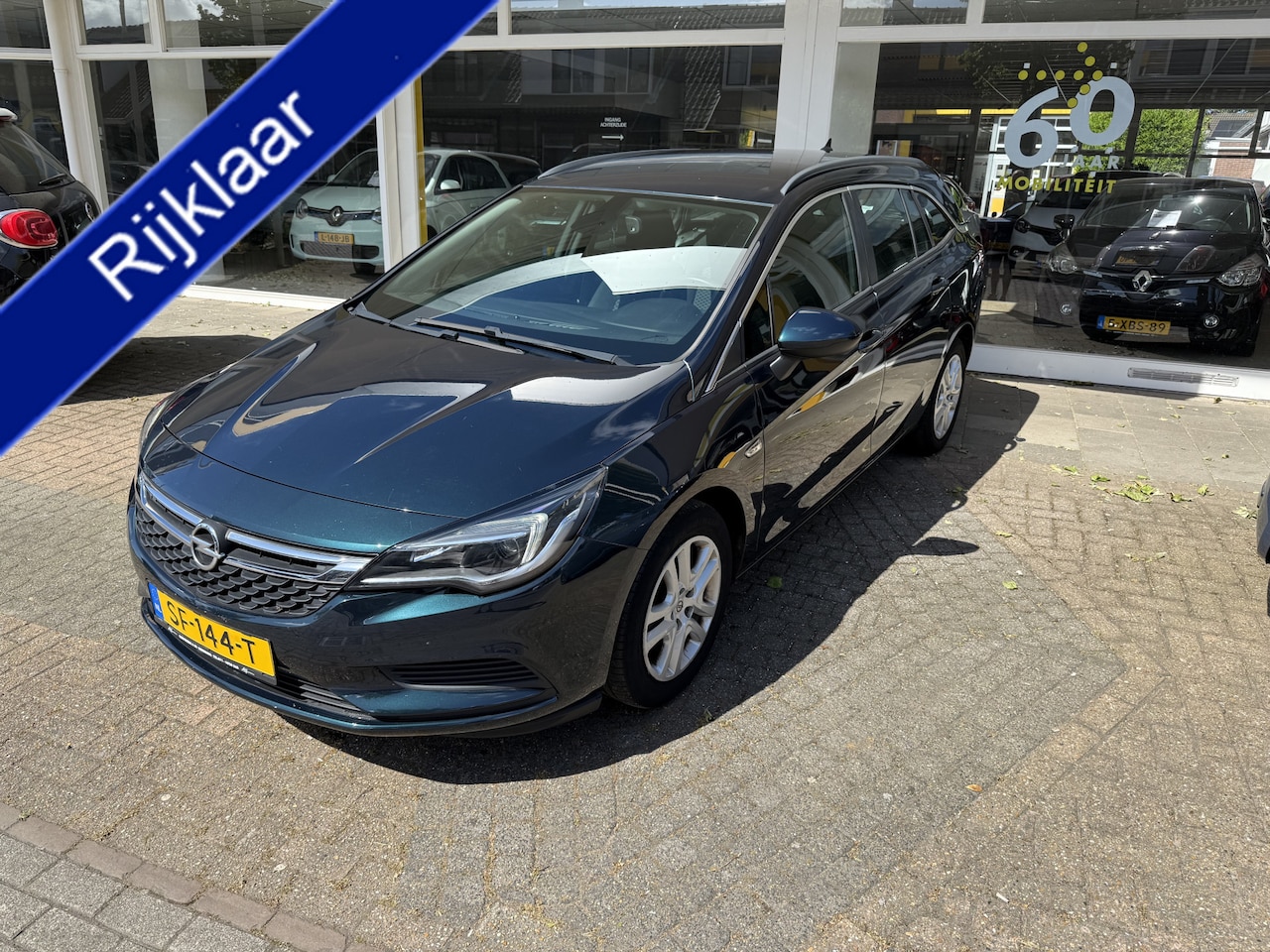 Opel Astra Sports Tourer - 1.0 Business+AIRCO PARKEER SENSOREN CPV ELEKTR.RAMEN - AutoWereld.nl