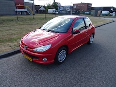 Peugeot 206 - 1.4 Air-line 3